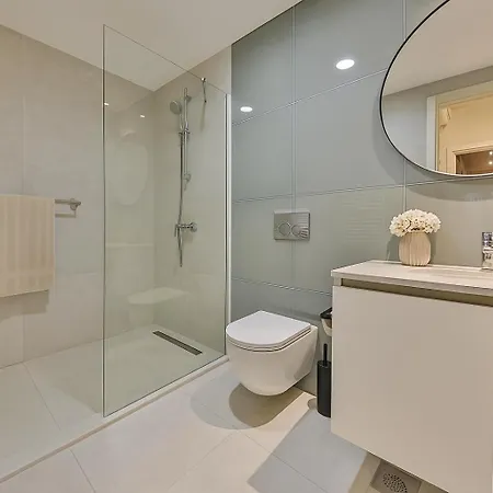 Waterfront Nomad Luxury 4* Belgrado