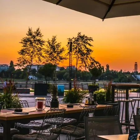 Waterfront Nomad Luxury Hotel Belgrade