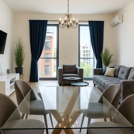 Waterfront Nomad Luxury 4*